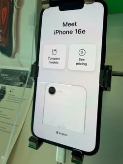iPhone 16e
