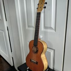 Cordoba 24T  Spruce & Maple Tenor Ukulele 