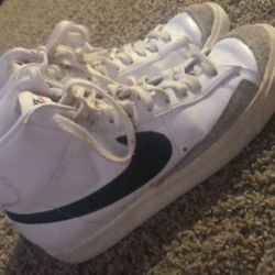 Woman’s Blazers Nike