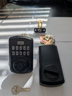 Kwikset Keyless and Key Dook Lock