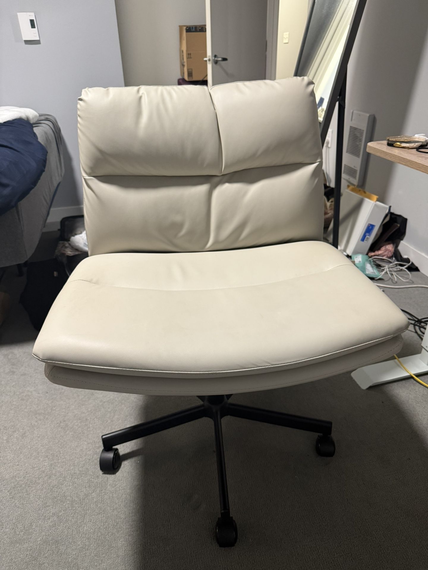 Wide Office Chair