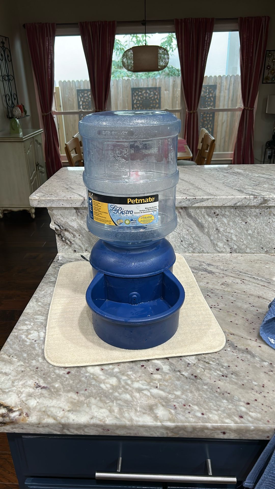 Pet Mate Watering System 2.75 Gallons