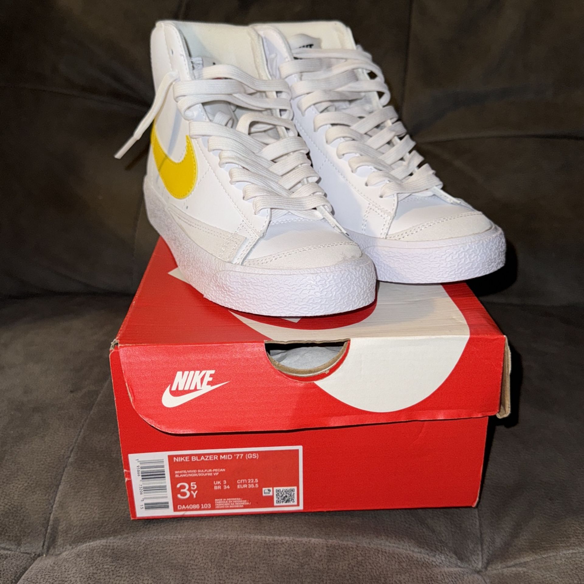 Nike Blazer Mid
