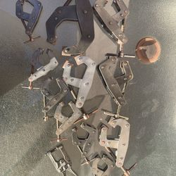  11 Kant-Twist clamps.  6-2” , 4-3” ,    1-4 1/2”. 