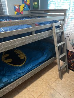 Full size bed