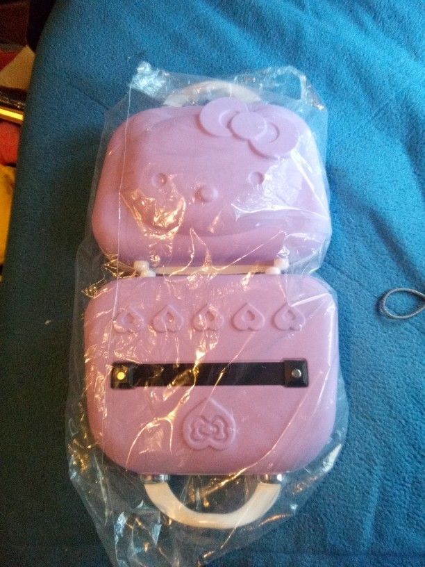 Hello Kitty purse/bag