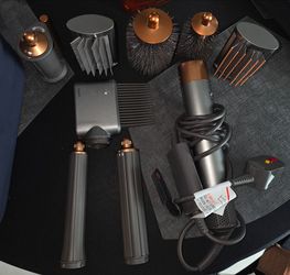 Dyson Airwrap Multi-Styler with Attachments