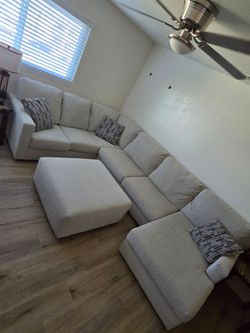Couch-Sectional