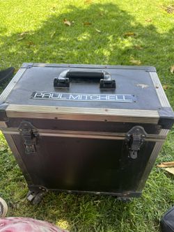 Paul Mitchell Rolling Case