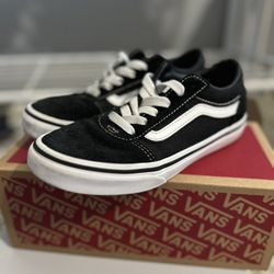 Vans Boys Old Skool Shoes 