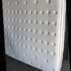 King Size Mattress & Matching Box Springs 