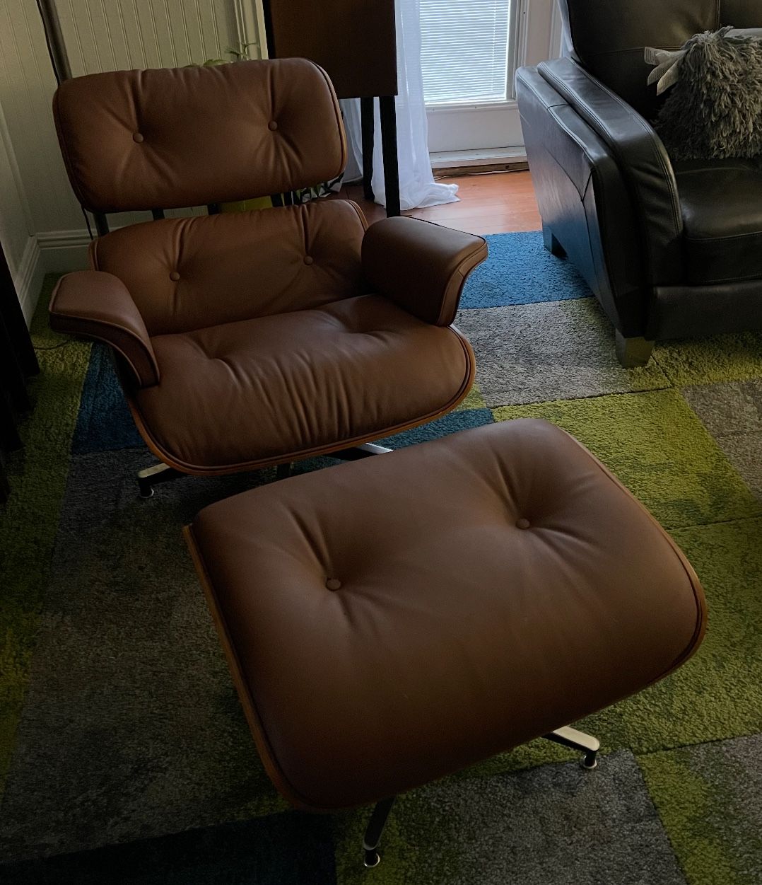 Leather Replica Eames Chair & ottoman