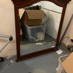 dresser mirror 
