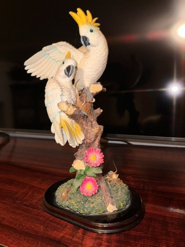 Statue Of Parakeet 
