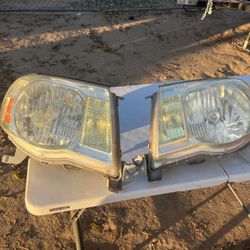 2007 Toyota Tacoma Headlight