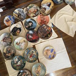 Edwin Knowles 1985 Vintage Decorative Plates