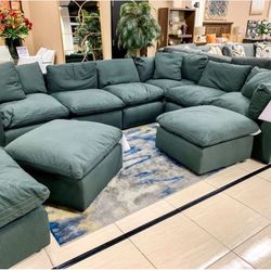 Savesto Charcoal Modular Sectional / couch /Living room set