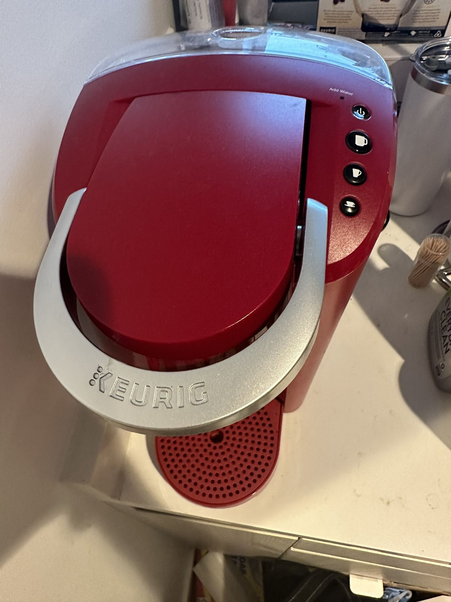 Keurig K-Compact Imperial Red Single-Serve K-Cup Pod Coffee Maker