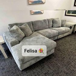 Lindyn Sectional 👈🏼 Brand New And $49 Down Payment 