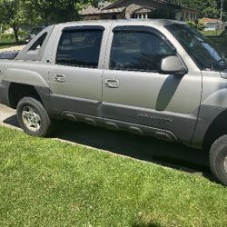 2006 Chevy Avalanche Clean Title