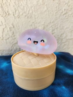 Selling rare dumpling glitter