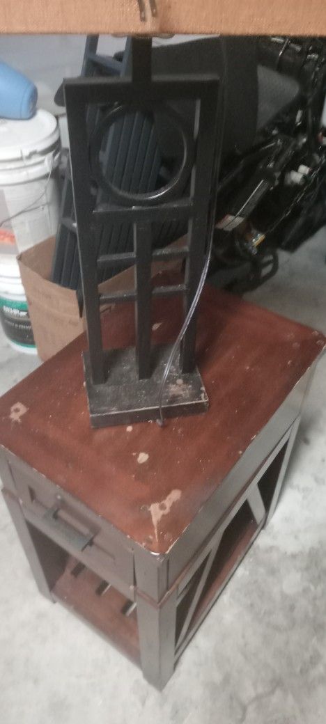 Side Table And Lamp