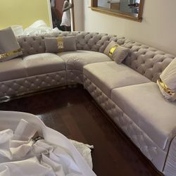 Brand New  Sectional  In Stock  Fast Delivery Or Pick Up  