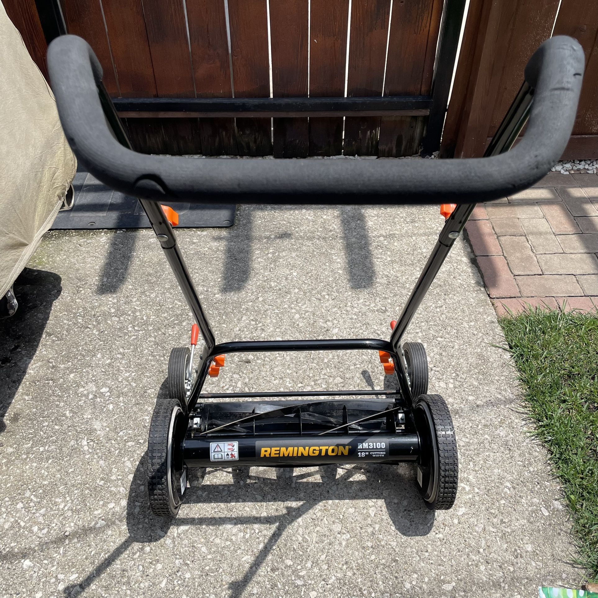 Remington RM3100 18-Inch Reel Push Mower