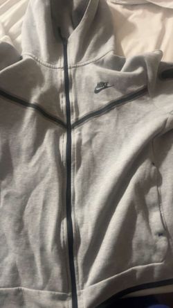 Nike Tech Fleece Full-Zip Jacket Gray (Size Medium)