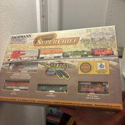 Bachmann Model Train Super Chief Set