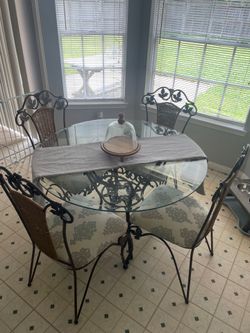 Dining set