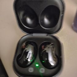 Samsung Galaxy live earbuds