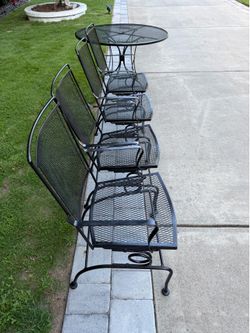 48” REFINISHED Heavy Wrought Iron table+4 rocking matching chairs $399 CAN DELIVER!