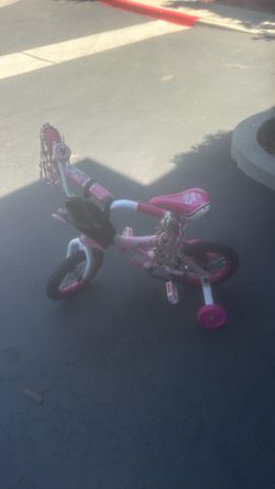 Kids Minnie mouse bike
