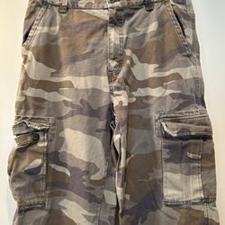 Mossimo Camo Cargo Pants Men’s Size 34x32