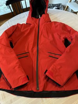 Women’s North Face XXL Red Ski/Snow Jacket & Black XXL Short Bibs In Black