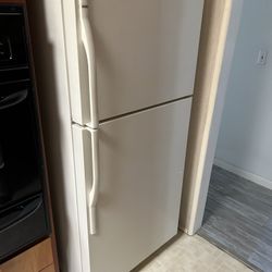 Kenmore Refrigerator/ Freezer