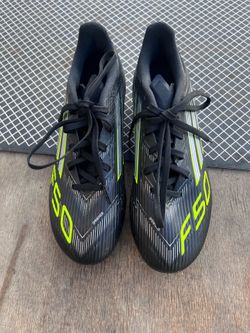 New youth soccer cleats