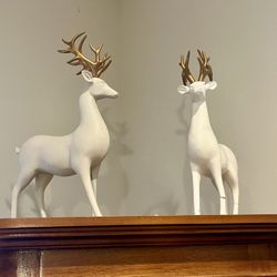 2 Deer Statue 