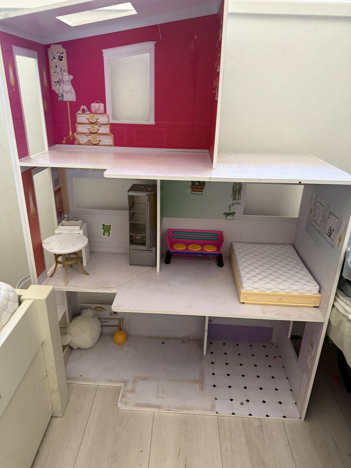 Rainbow High Doll House