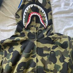 BAPE Hoodie Size Large 