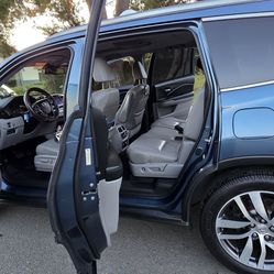 2016 Honda Pilot touring