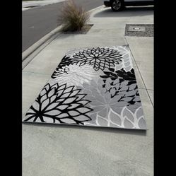 9 X 6 Foot Rug