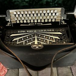 Anton Mervar Cleveland Antique Accordion