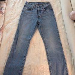 Levi’s 501 Original Fit Jeans – Light Wash