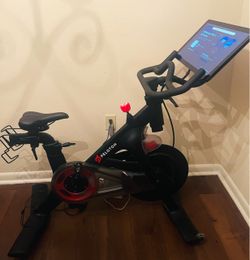 🔥 PELOTON BIKE 🔥