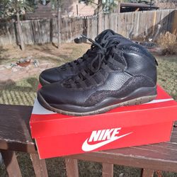 Black Ovo 10s Size 9.5 Cash Only Serious Inquiries 