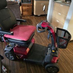 Pride Vicotry Sport Scooter