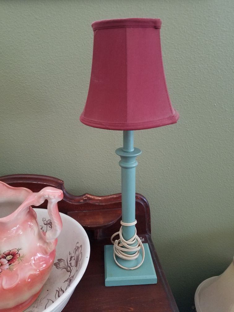 Table lamp