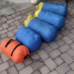 5 Sleeping Bags 